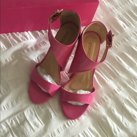 💓 Beautiful heels 💓 - Picture 3 of 8